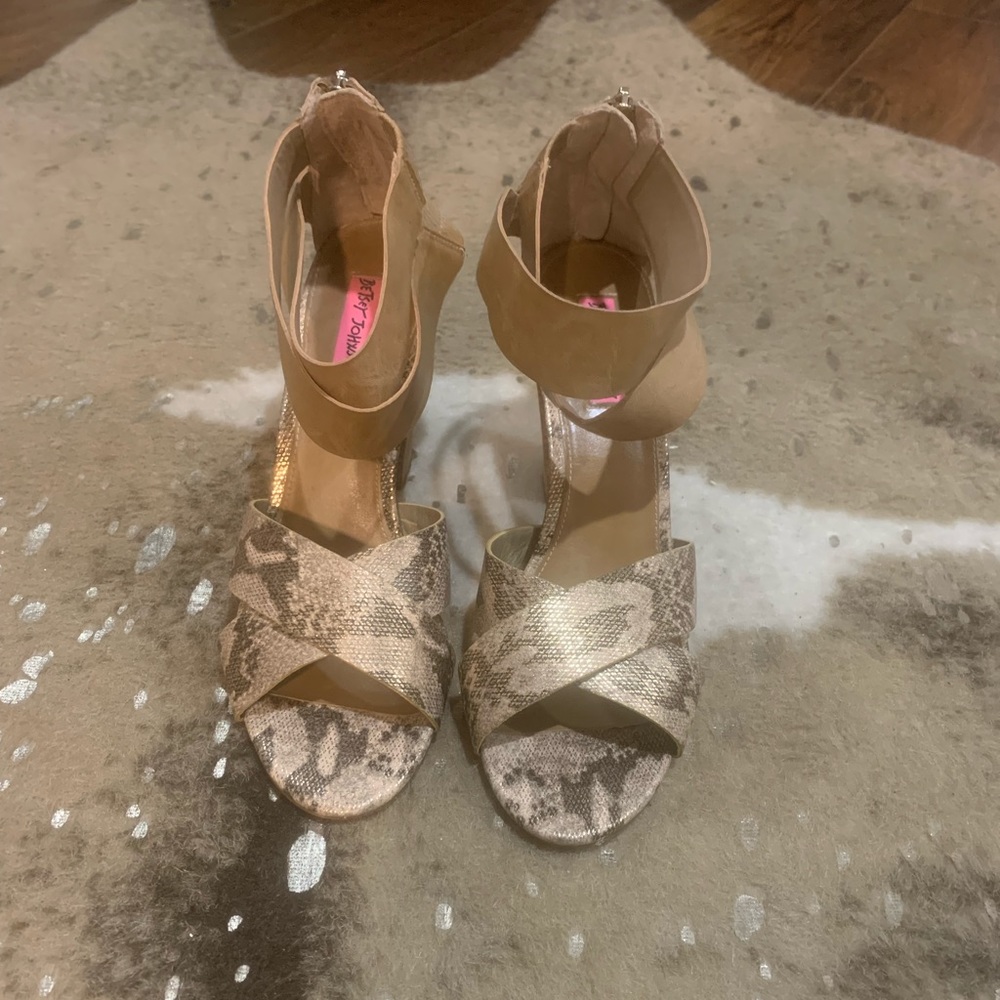 Betsy Johnson Heels